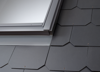 VELUX Low Profile Tile Flashing 55x98cm 20-90deg EDL CK04 0000